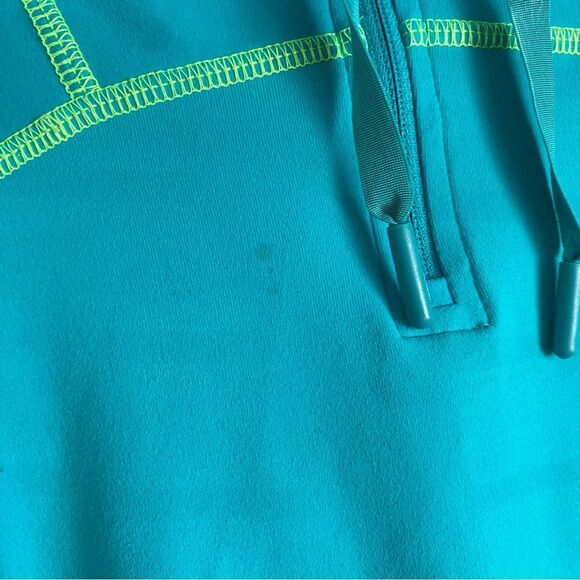 Kirkland Women's Size M Hooded Pullover Top Hiking Active Teal Blue Zip Pockets - Picture 7 of 16